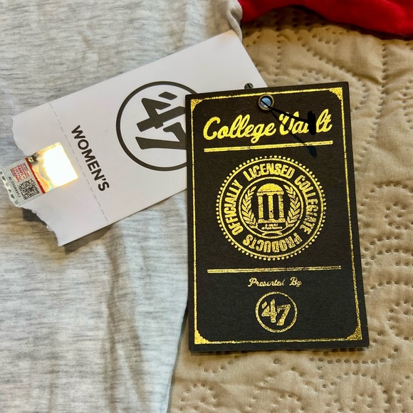 🌸New 47 college vault Kansas Jayhawks crop tee - Picture 4 of 9